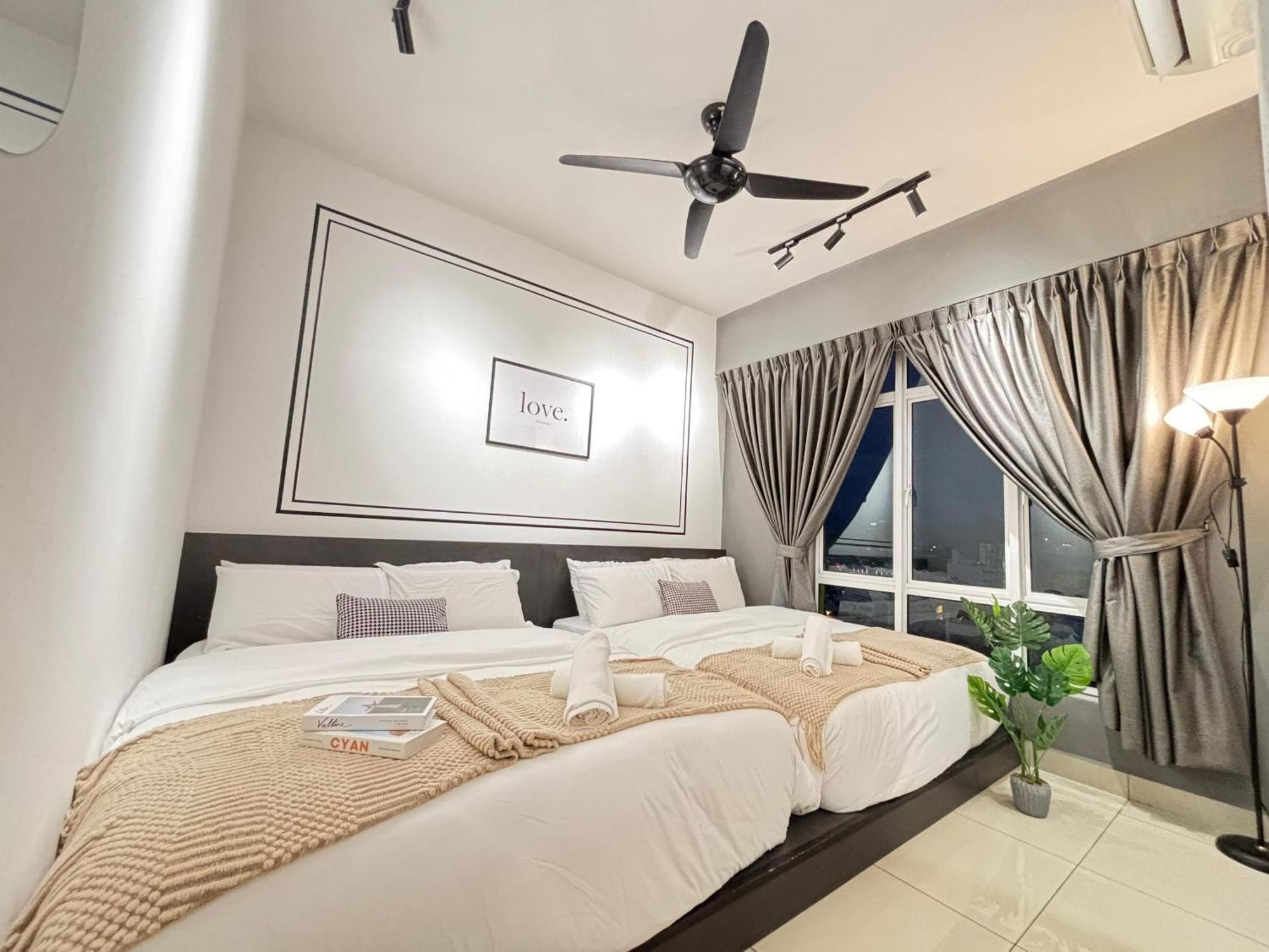Town Majestic By Iwh Apartment